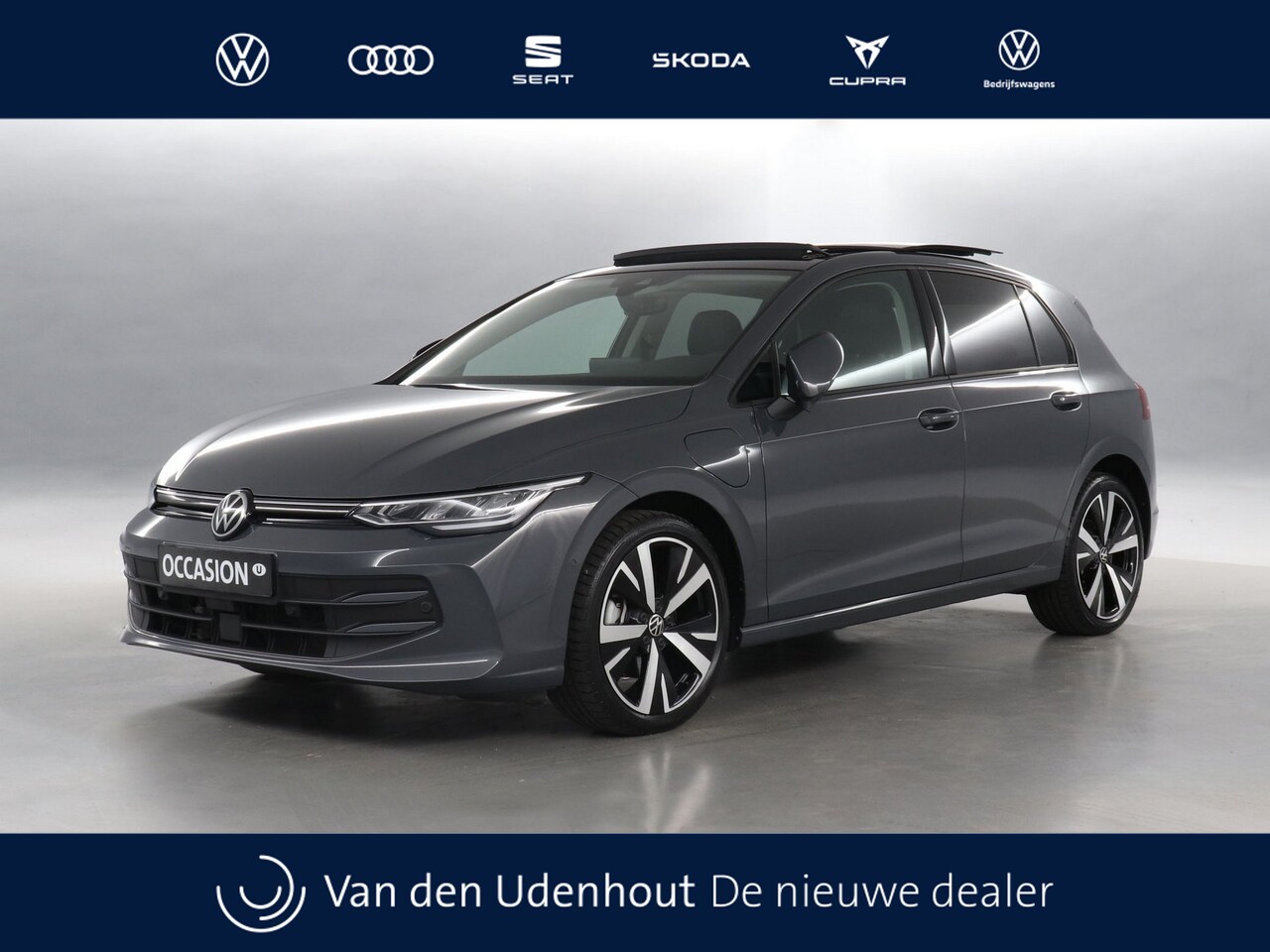 Volkswagen Golf - 1.5 eHybrid 204pk Life Edition DSG | Panoramadak | Stoel+Stuurverwarming | Camera Demo Jes - AutoWereld.nl