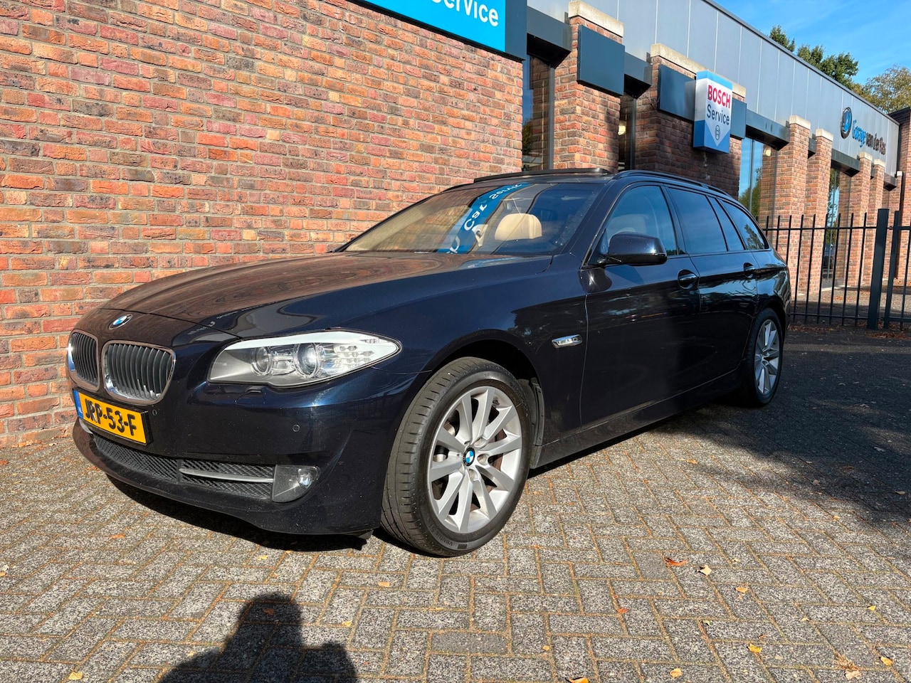 BMW 5-serie Touring - 530i High Executive|Panoramadak|Camera|Leder - AutoWereld.nl