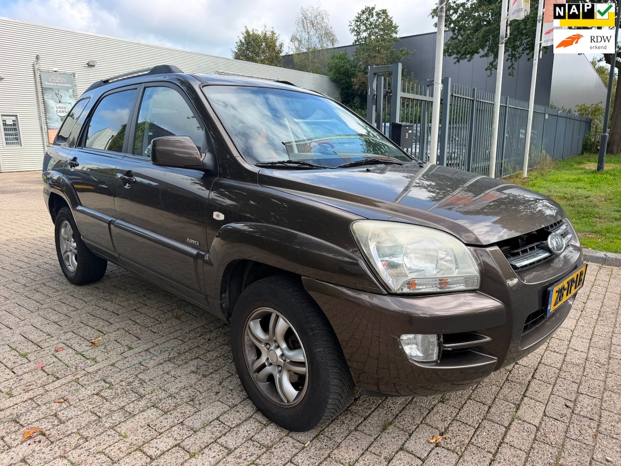Kia Sportage - 2.7 V6 M-bition 4WD 235.603 km rijd perfect, nette auto , meeneemprijsje - AutoWereld.nl