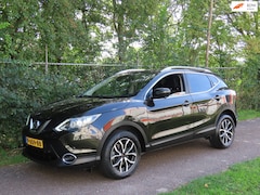 Nissan Qashqai - 1.2 N-Vision *Pano *Keyless *360Camera *Navi *Cruise