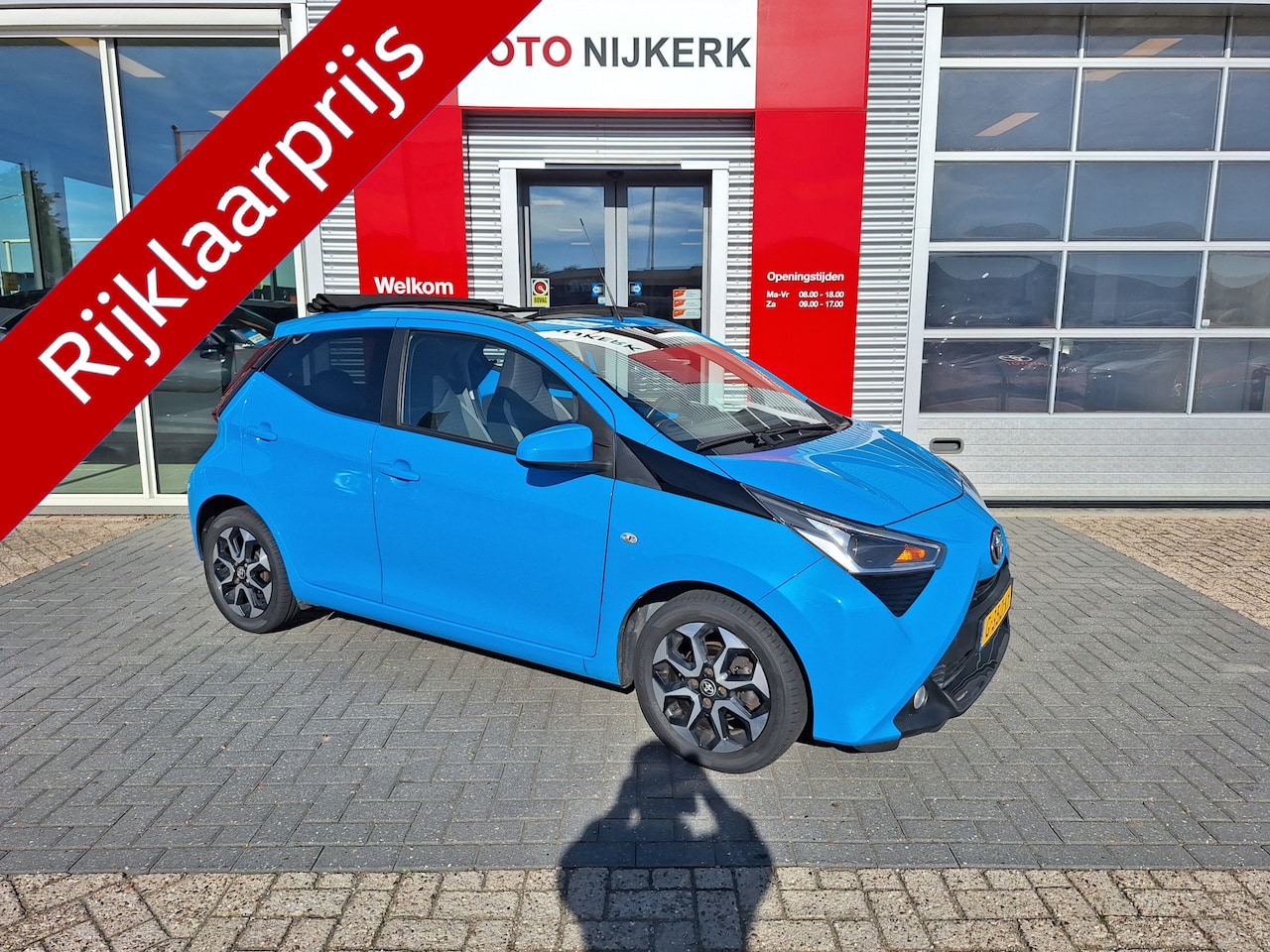 Toyota Aygo - 1.0 VVT-i x-cite met elektrisch cabrio dak - AutoWereld.nl