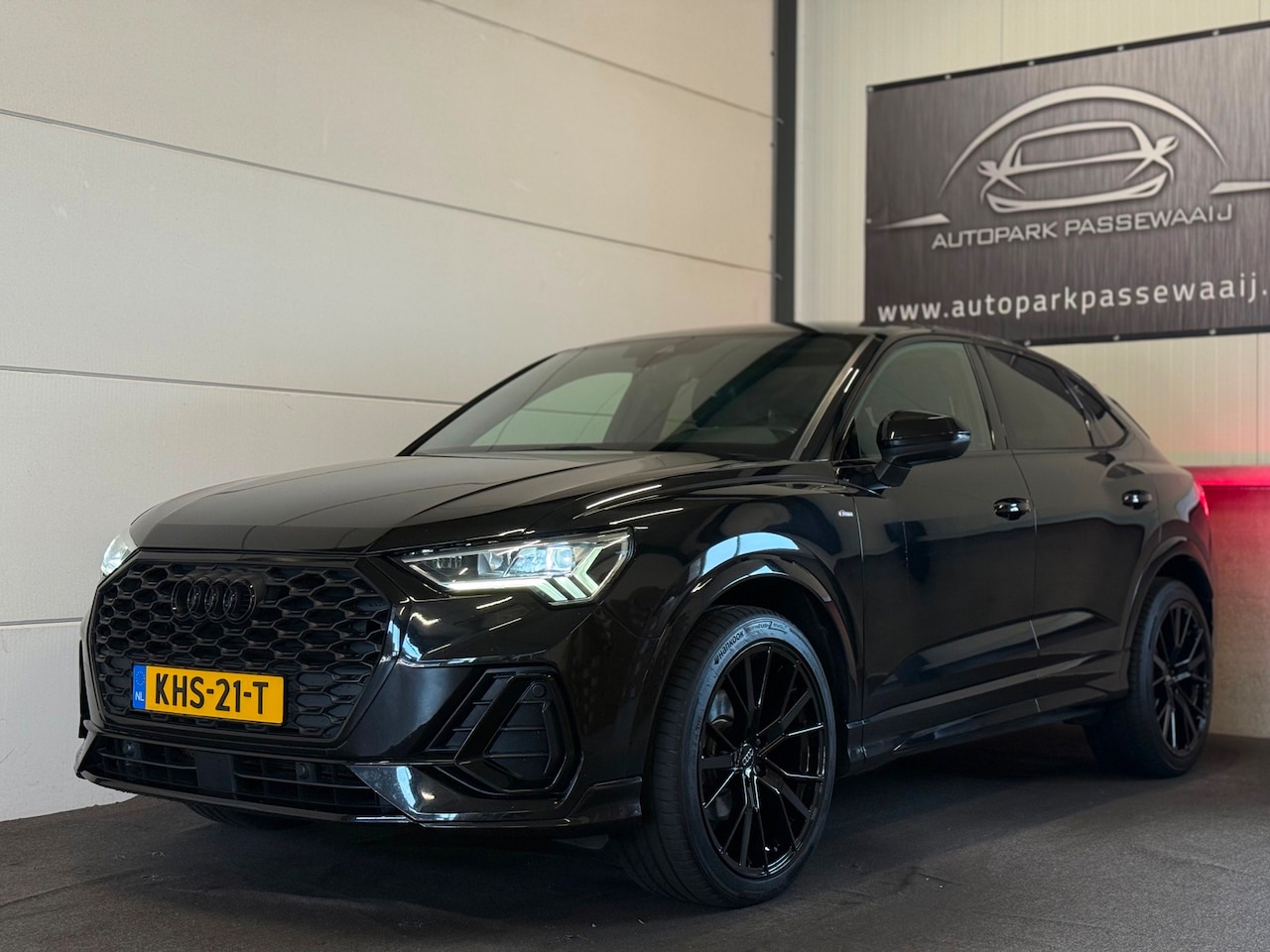 Audi Q3 Sportback - 35 TFSI 3x S-Line Edition ACC, Apple Carplay, LED, Elek Stoelen, Achteruitrijcamera, 21", - AutoWereld.nl
