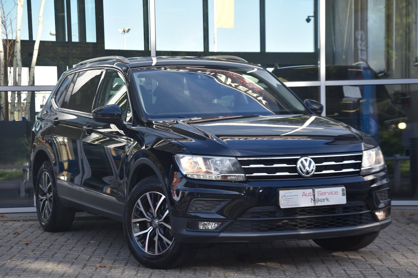 Volkswagen Tiguan Allspace - 1.5 TSI Comfortline Business Airco Aut. Camera Pdc Trekhaak 1ste Eigenaar - AutoWereld.nl