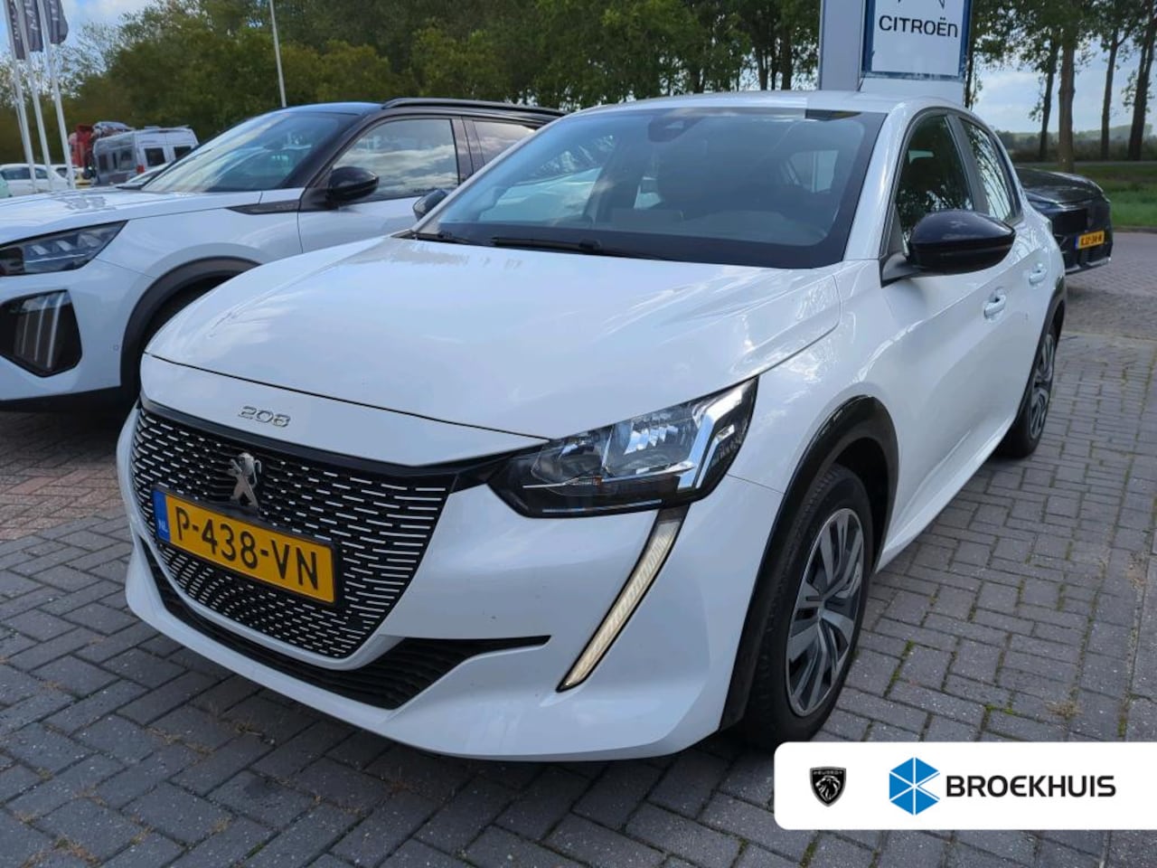 Peugeot e-208 - EV Active 50 kWh | Fase 3 laden | Navi by app | Apple carplay | Bluetooth | 1e Eigenaar | - AutoWereld.nl