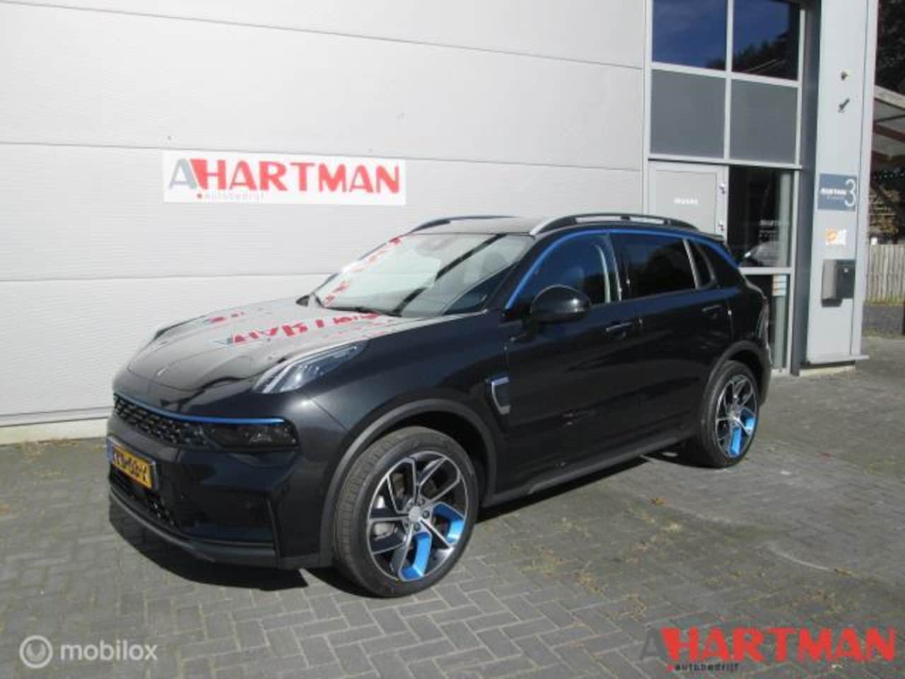 Lynk & Co 01 - 1.5 Plug-in Hybrid *360* Camera* Pano/dak/Apple/ Carplay - AutoWereld.nl