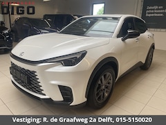 Lexus LBX - 1.5 Business Line 2WD | Dodehoek detectie | Stuur- & Stoelverwarming | Navigatie | Parkeer