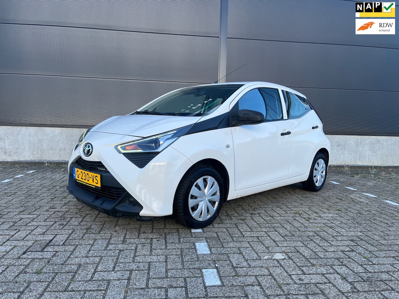 Toyota Aygo - 1.0 VVT-i x-fun 1.0 VVT-i x-fun - AutoWereld.nl