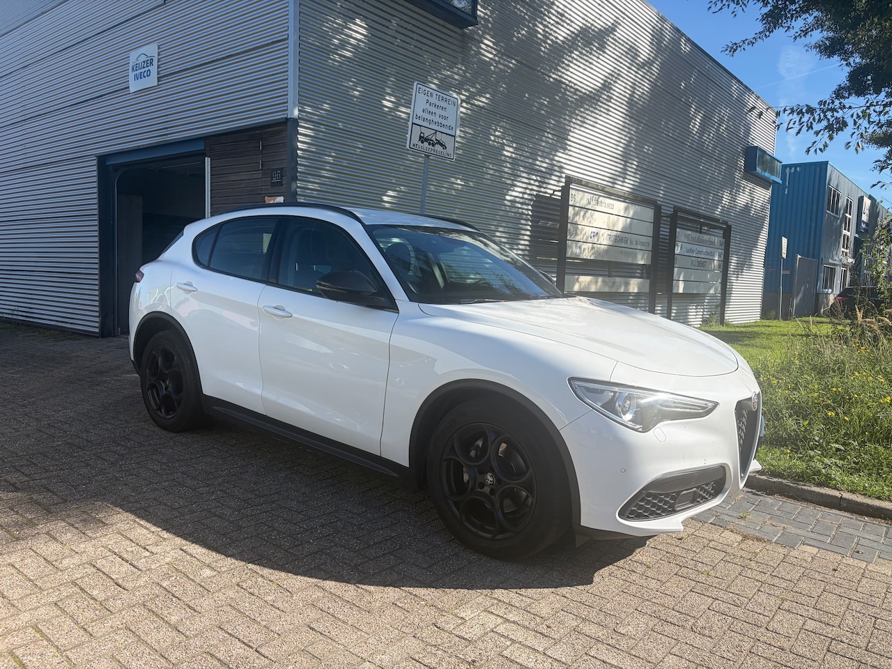 Alfa Romeo Stelvio - 2.2d Super LEER 19 inch INRUIL - AutoWereld.nl
