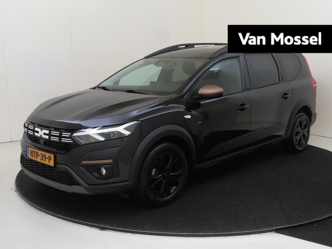 Dacia Jogger - 1.0 TCe 110 Extreme 5p. | Navigatie | Achteruitrijcamera | Airco - AutoWereld.nl