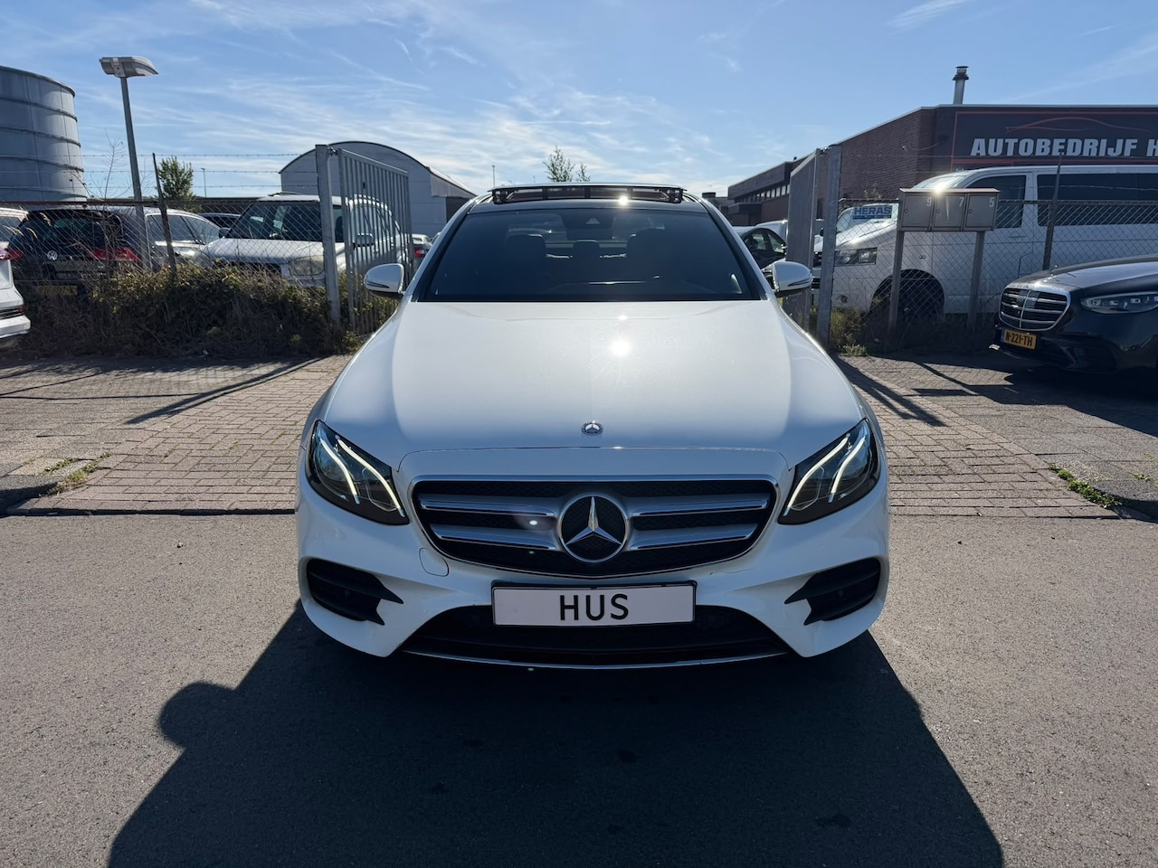 Mercedes-Benz E-klasse - 220 d AMG-PAKKET XENON/PANO/NAVI - AutoWereld.nl