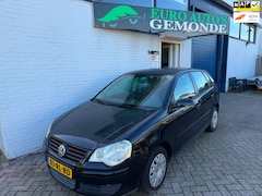 Volkswagen Polo - 1.4-16V Comfortline AIRCO