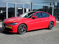 Alfa Romeo Giulia - 2.0 T AWD Veloce