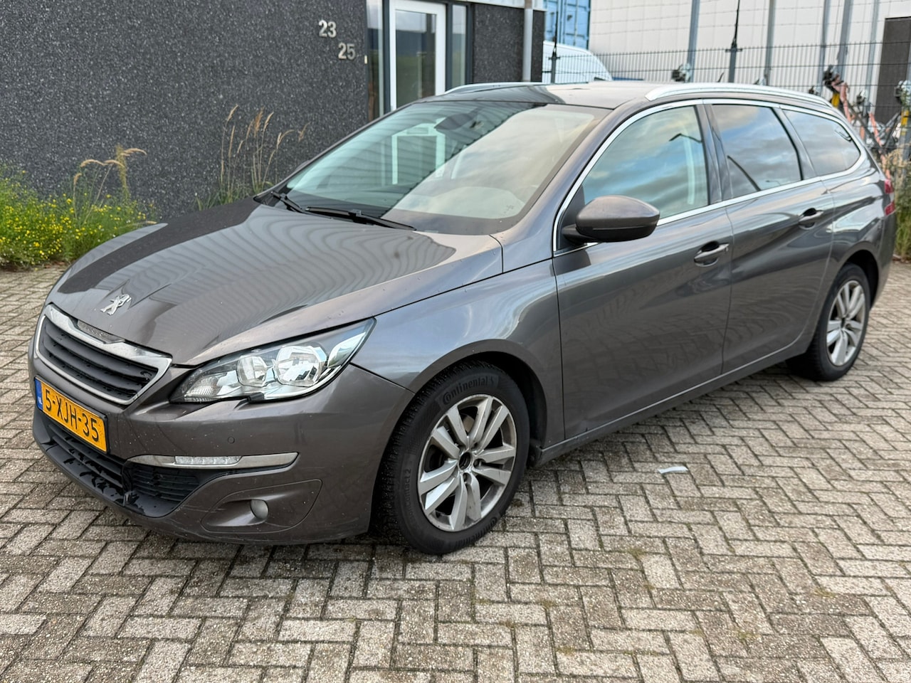Peugeot 308 SW - 1.6 BlueHDI Blue Lease Executive 2014 - AutoWereld.nl