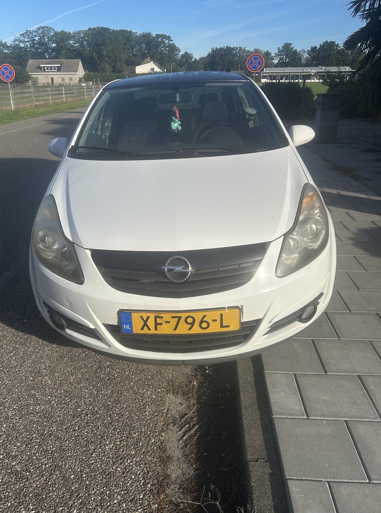 Opel Corsa - 1.2-16V Edition - AutoWereld.nl