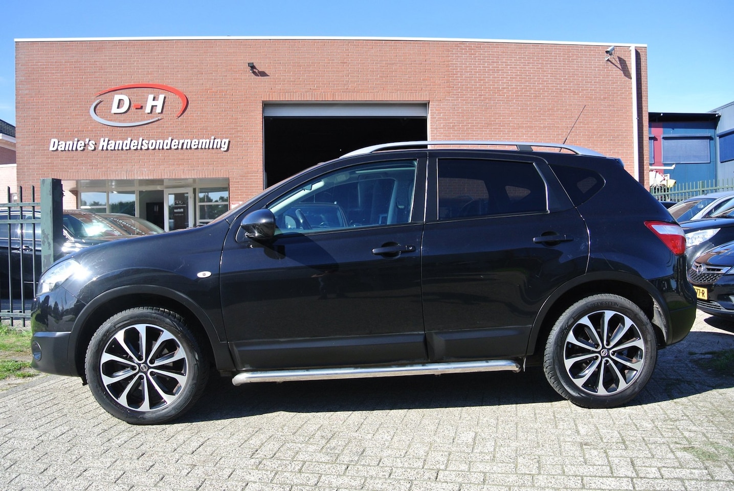Nissan Qashqai - 1.6 Connect Edition airco panoramadak inruil mogelijk nap - AutoWereld.nl