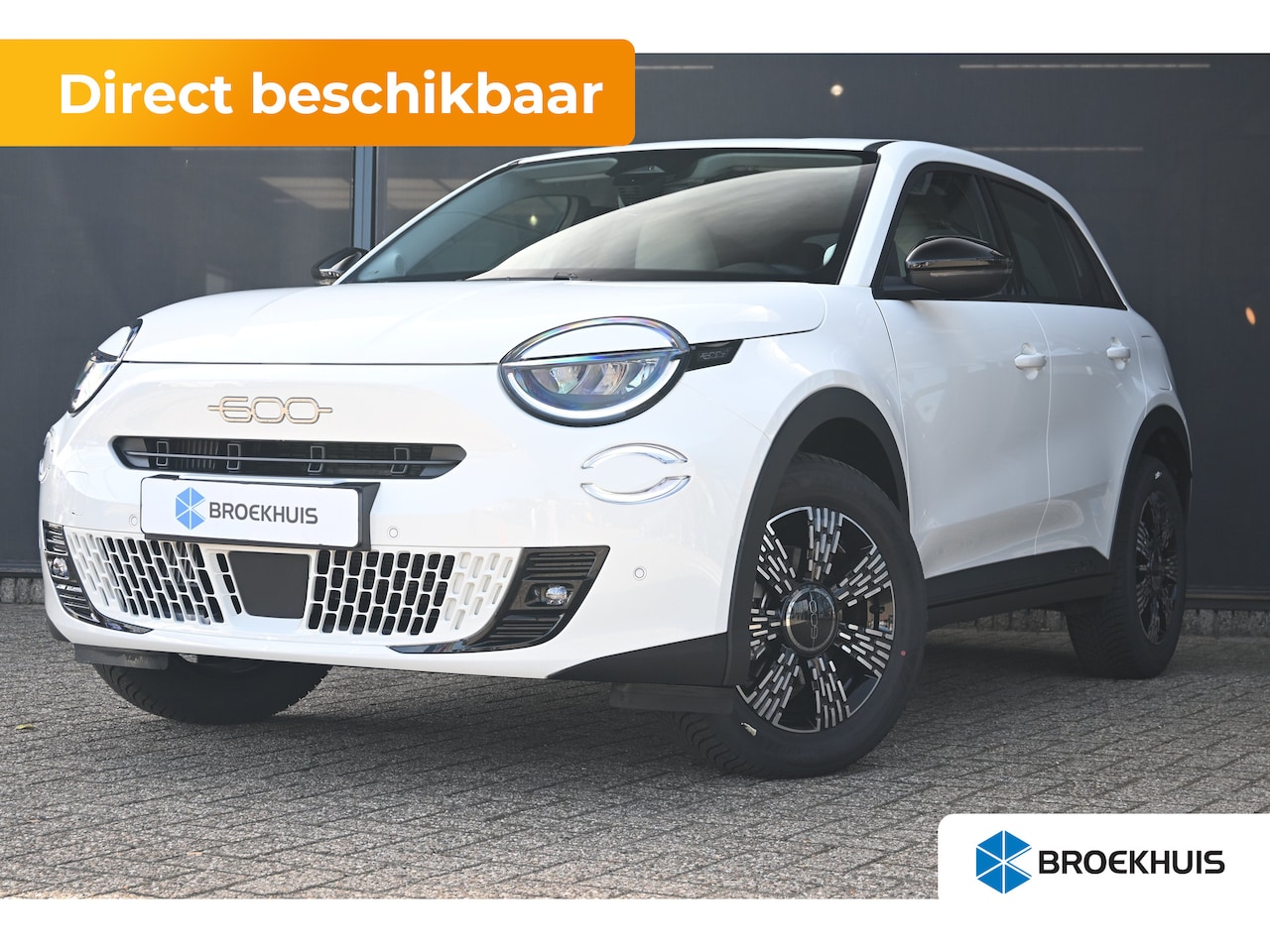 Fiat 600 - Icon VOORRAAD-ACTIE! | 8 Jaar Fabrieksgarantie | ALL-seasonbanden | Carplay | Stoelverwarm - AutoWereld.nl