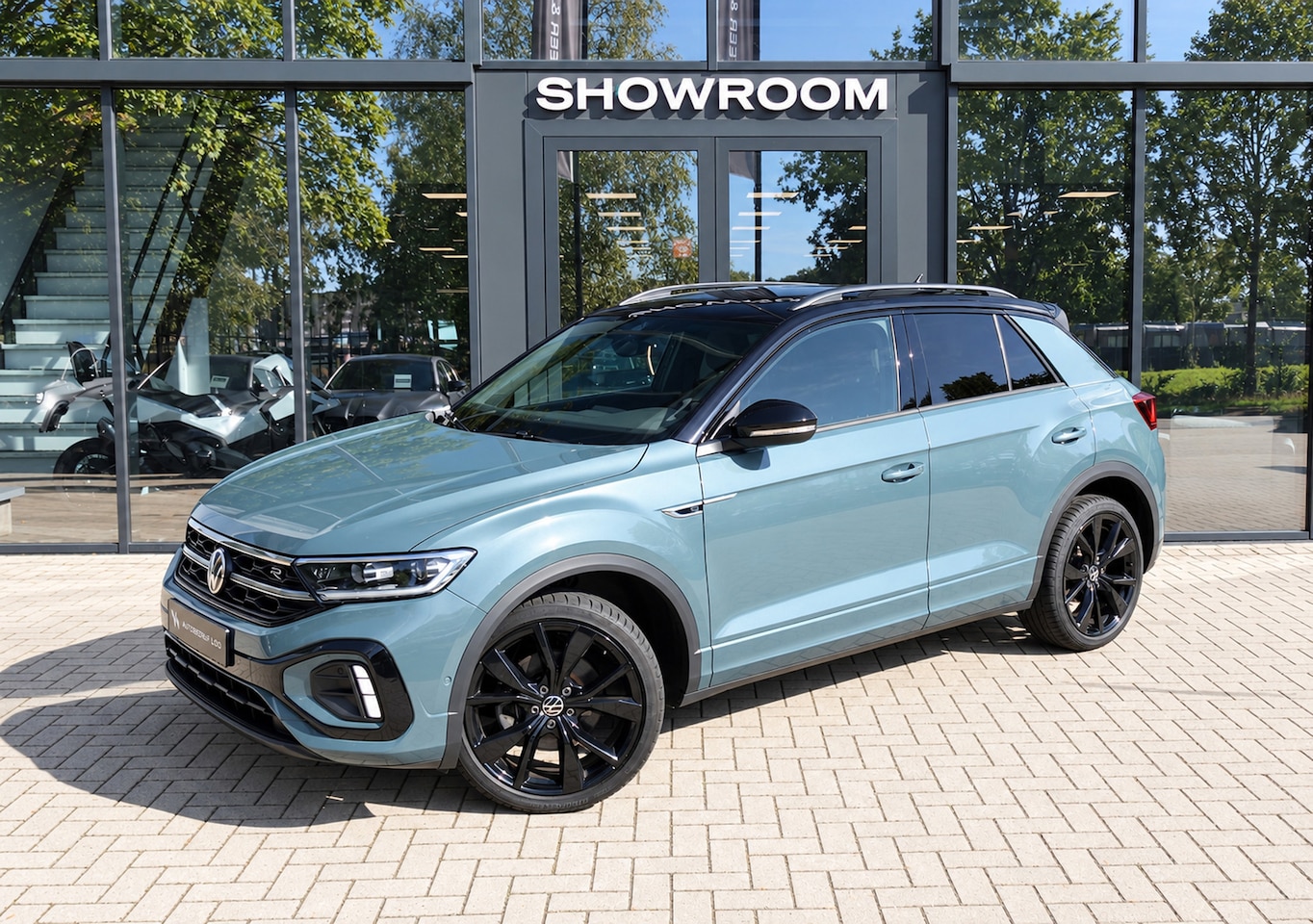 Volkswagen T-Roc - 1.5 TSI R-Line Business+ PANO IQ.LIGHT ACC VOL - AutoWereld.nl