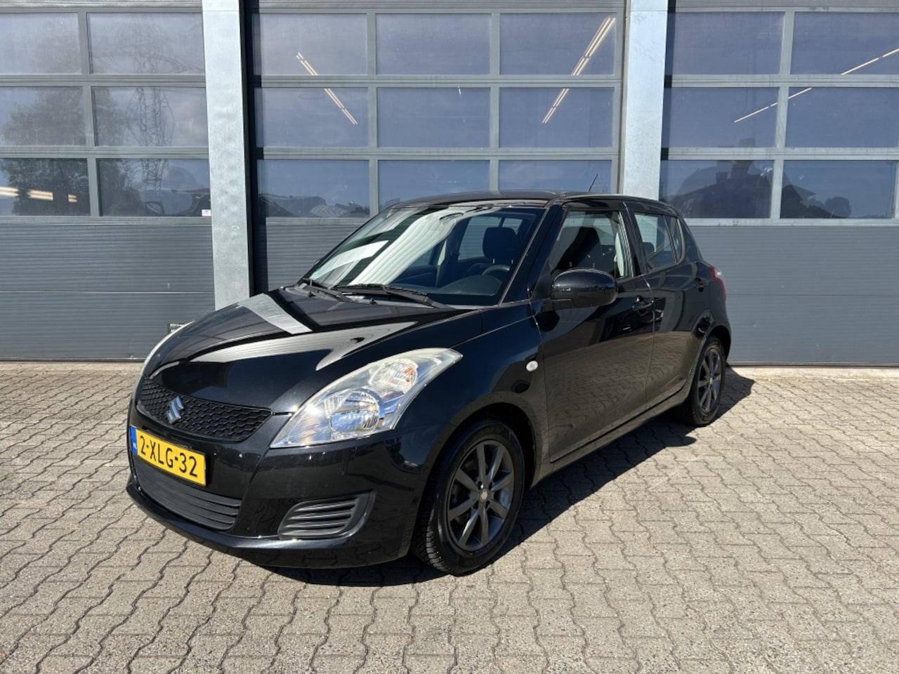 Suzuki Swift - 1.2 94pk Engine Auto Start Stop System 5D Comfort - AutoWereld.nl