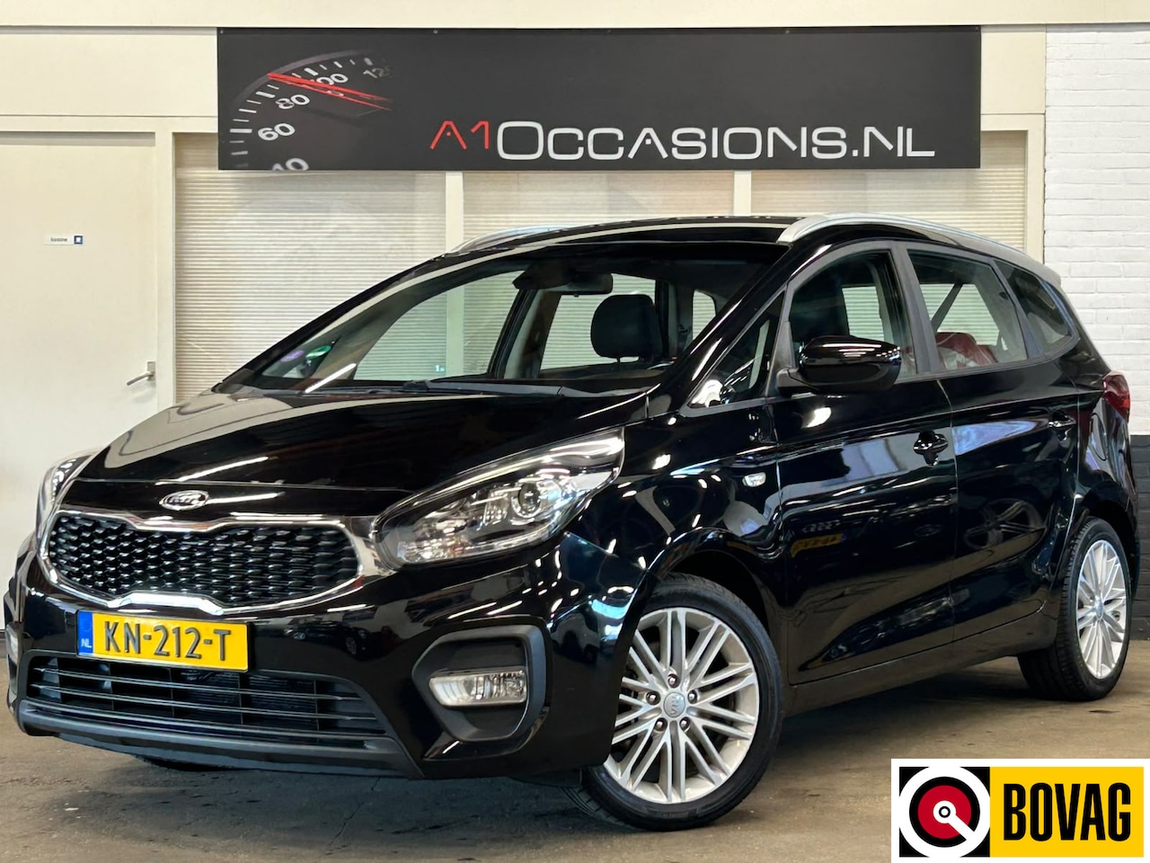 Kia Carens - 1.6 GDi First Edition + 7 PERSOONS + NAVI !! - AutoWereld.nl
