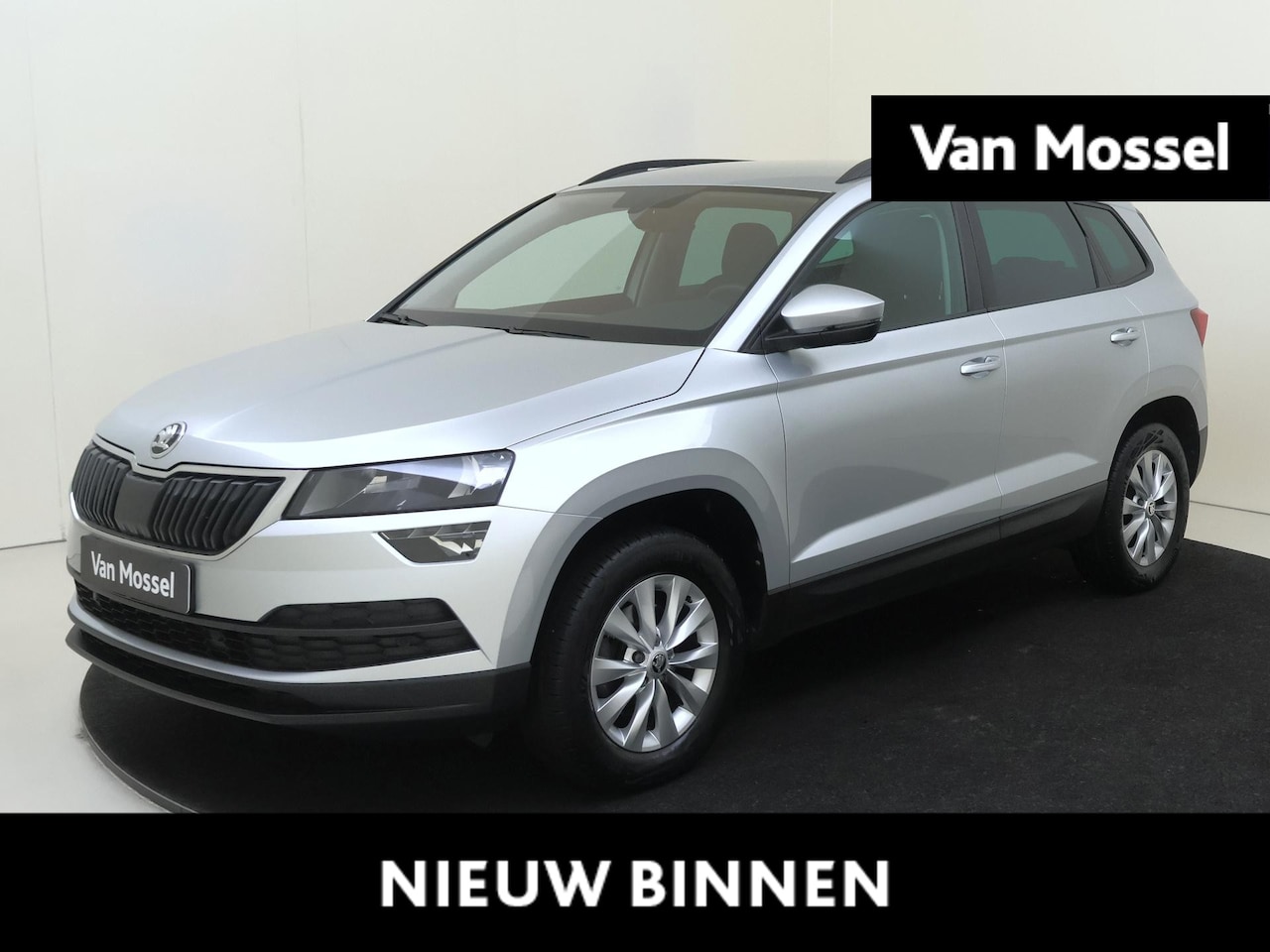 Skoda Karoq - 1.5 TSI ACT Business Edition | LM velgen | trekhaak | camera | Bluetooth - AutoWereld.nl
