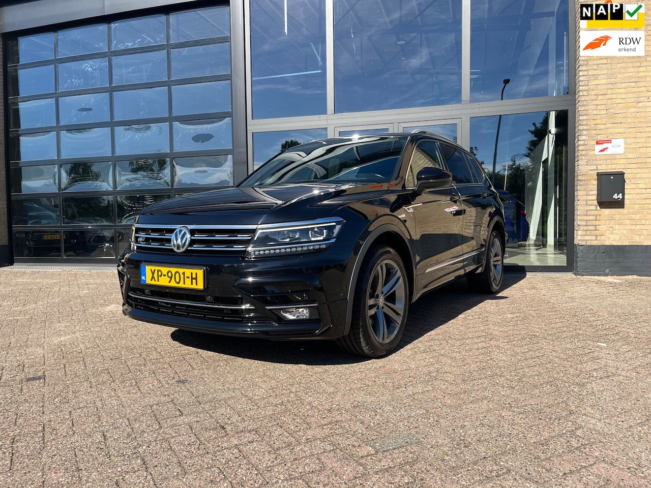 Volkswagen Tiguan Allspace - 1.5 TSI Highline 1.5 TSI Highline, R-Line , Panodak, 1 eigenaar - AutoWereld.nl