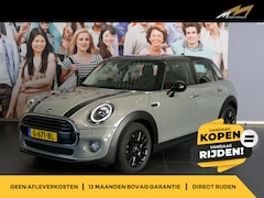 MINI 5-Deurs - 1.5 Cooper *Dealer onderhouden* - Alarm klasse 3 - Navi - Cruise - Sensor Achter