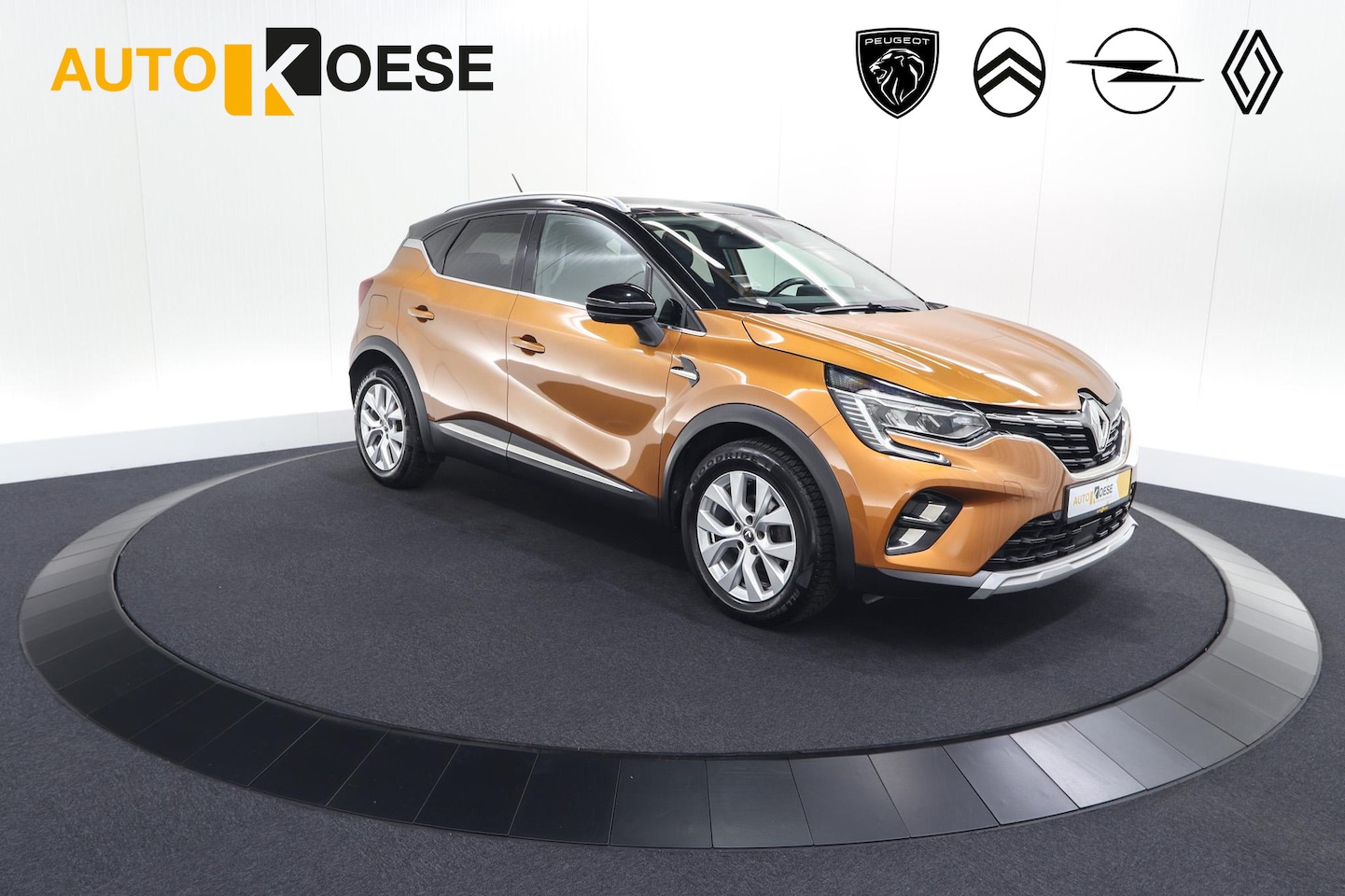 Renault Captur - TCe 130 EDC Intens | Trekhaak | Adaptieve Cruise Control | Camera | Navigatie - AutoWereld.nl