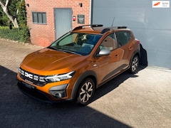 Dacia Sandero Stepway - 1.0 TCe 100 ECO-G Expression+ l Weinig kilometers l Volle uitvoering l Benzine en LPG
