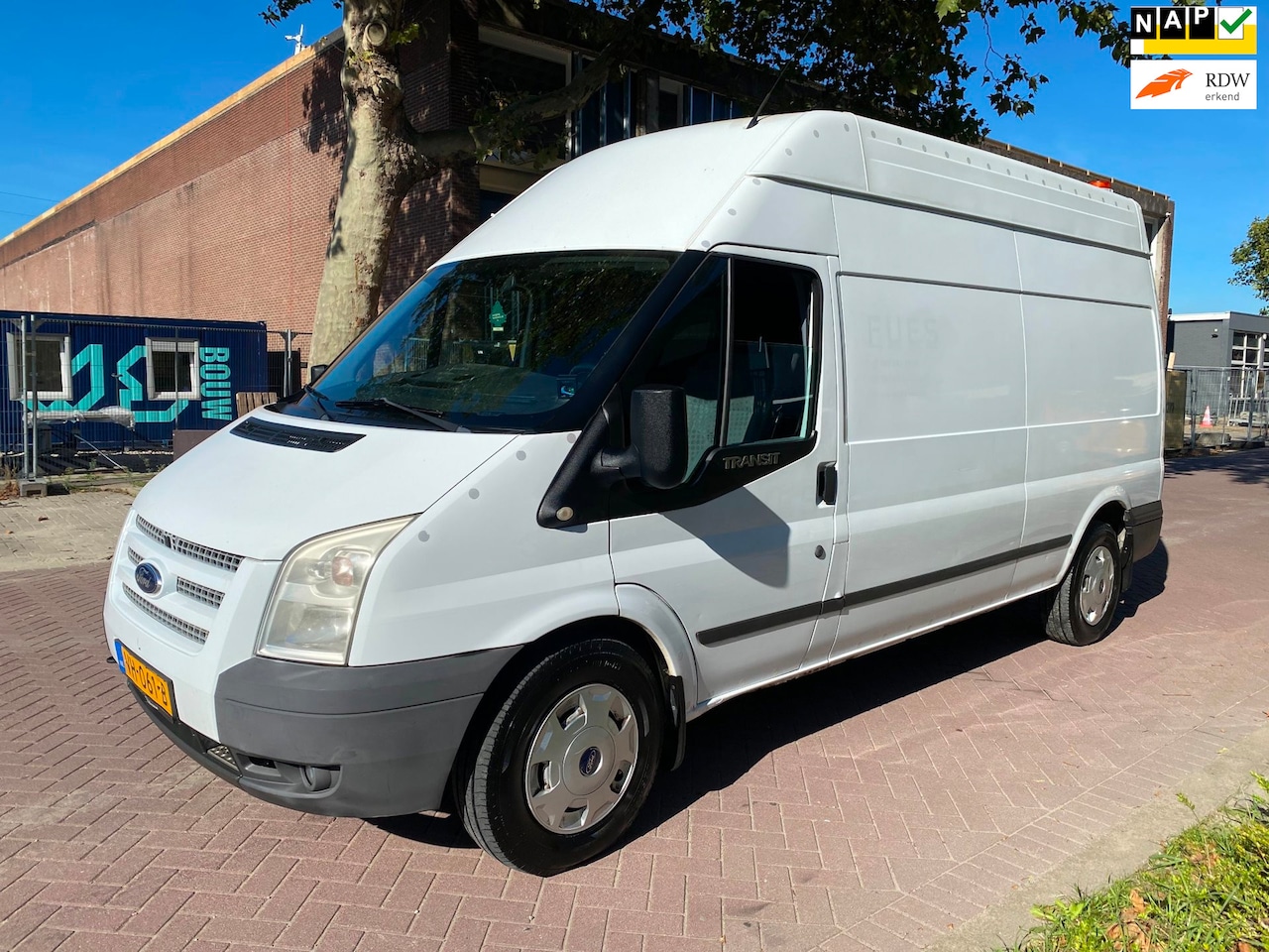 Ford Transit - 350L 2.2 TDCI Ambiente EF HD Jumbo / 2014 / Euro5 / Airco / 168.478 KM NAP/ APK 29-5-2027 - AutoWereld.nl