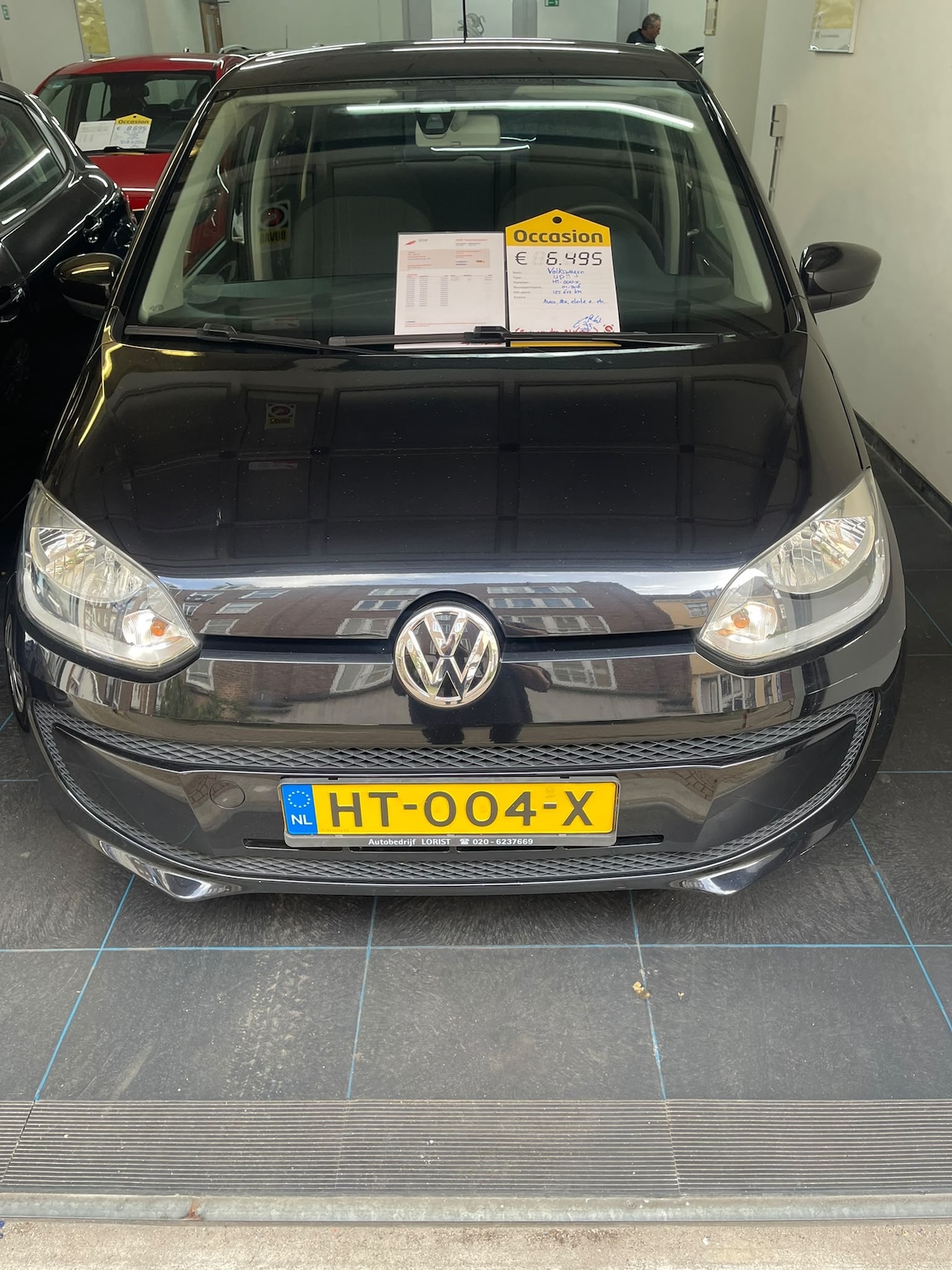 Volkswagen Up! - 1.0 move up! BlueMotion VW UP! 1.0 Move Blue Motion Zwart  5-Deurs - AutoWereld.nl