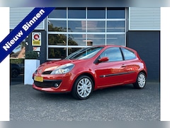 Renault Clio - 1.6-16V Privilège, Airco, Radio, 3drs, APK, NAP