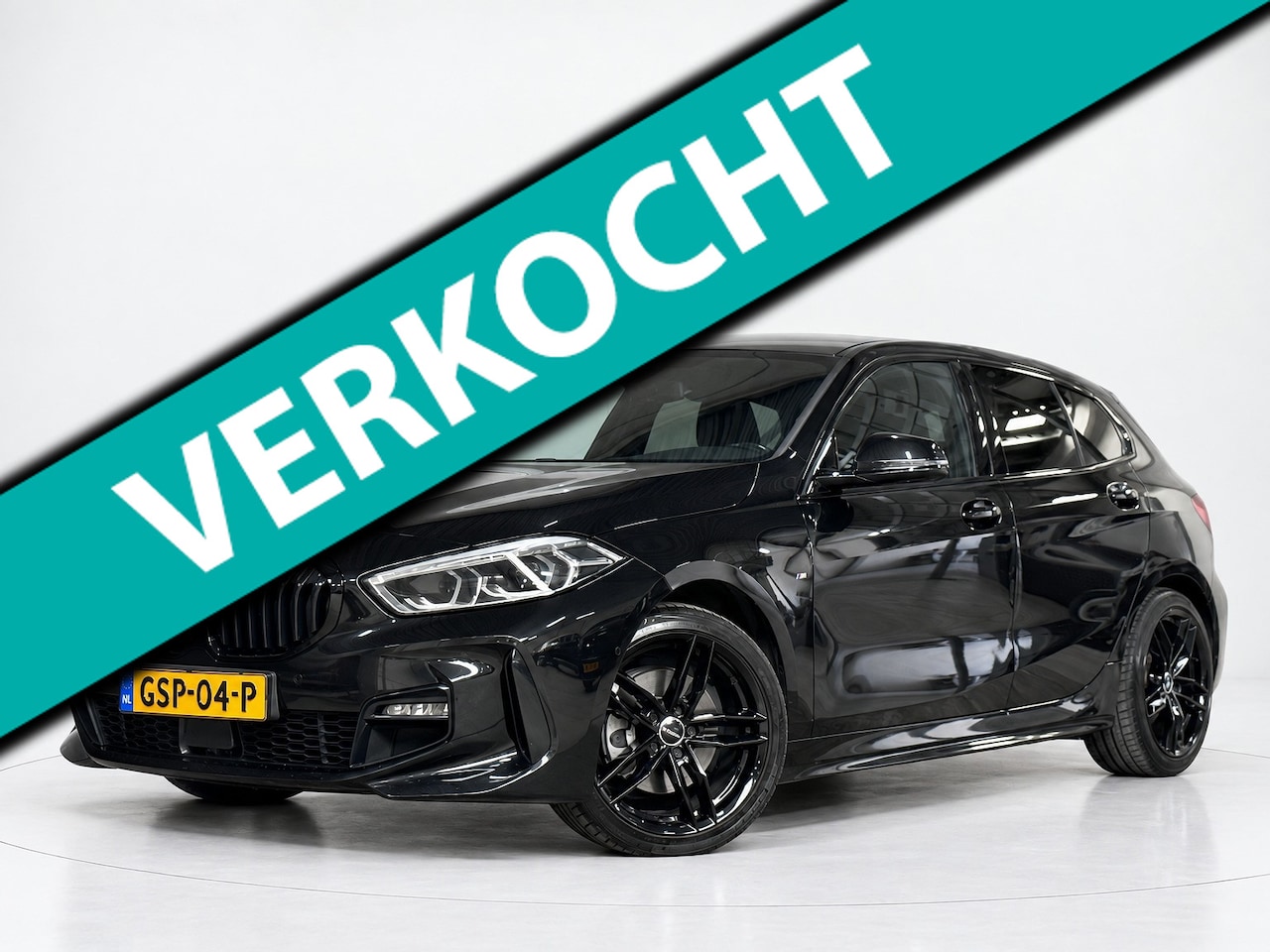 BMW 1-serie - 118i Executive - M sport - Trekhaak - Keyless - Leder - AutoWereld.nl