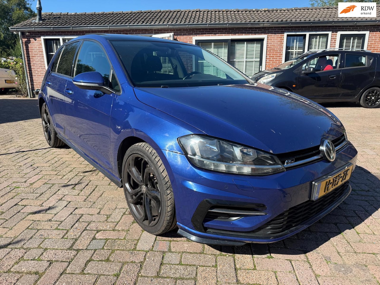 Volkswagen Golf - 1.5 TSI Highline Business R 1.5 TSI Highline Business R Nieuwe APK - AutoWereld.nl