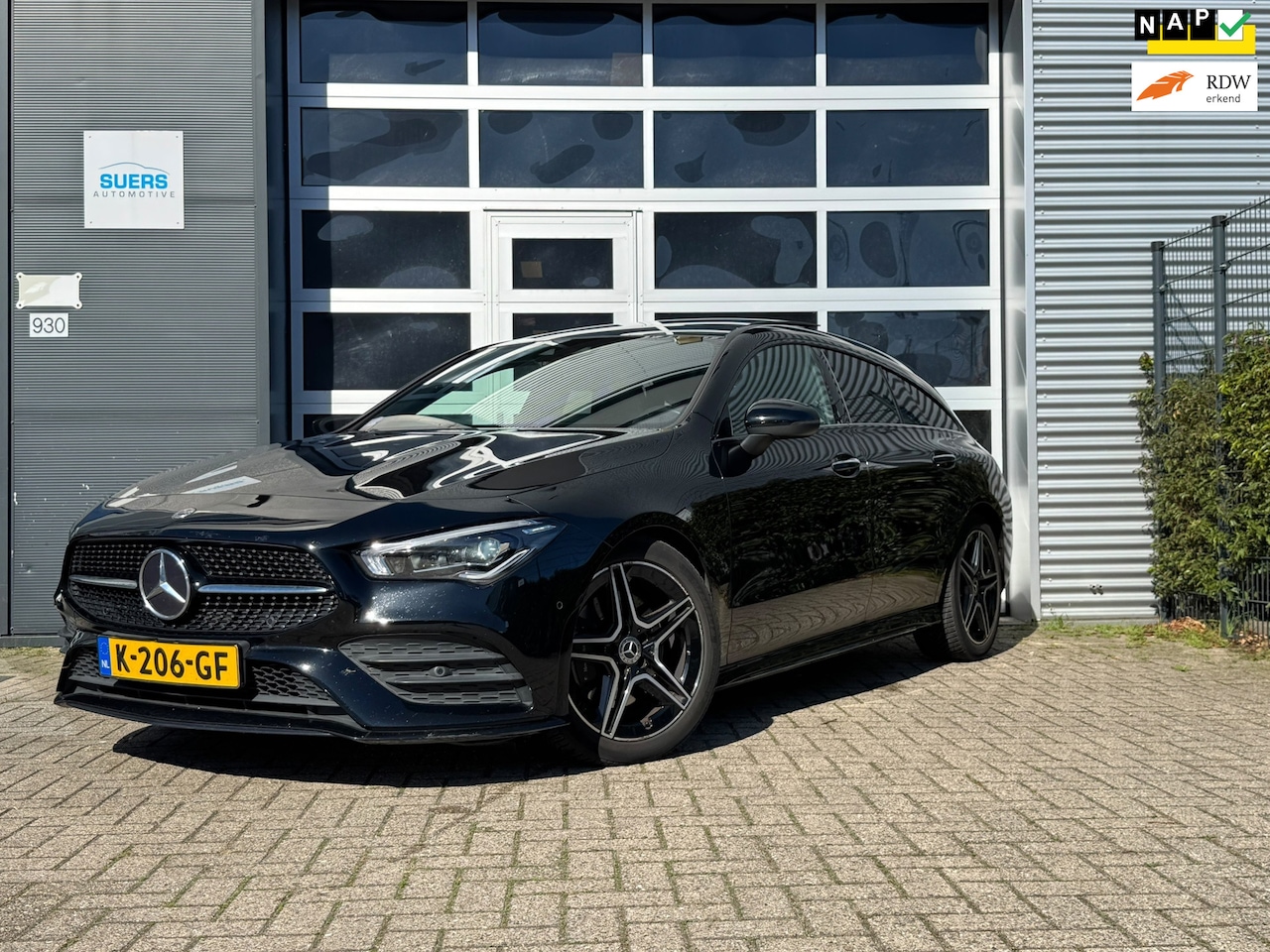 Mercedes-Benz CLA-klasse Shooting Brake - 200 | AMG | Pano | Memory | Sfeerverlichting | Elektr. stoelen - AutoWereld.nl