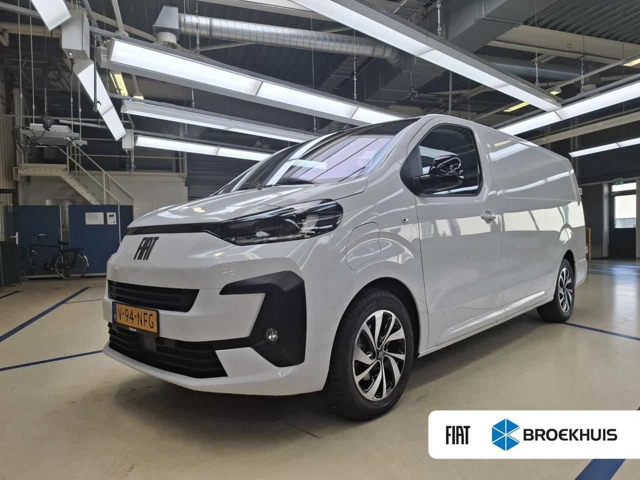 Fiat E-Scudo - L3 75kWh | 8 JAAR GARANTIE | CAMERA | DRAADLOOS CARPLAY | BETIMMERING | LED | 17" LM VELGE - AutoWereld.nl