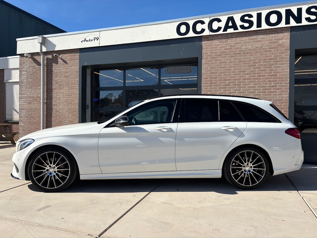Mercedes-Benz C-klasse Estate - 180 Edition 1 AMG-Line | Night Pakket. Leder. Navi. Led.