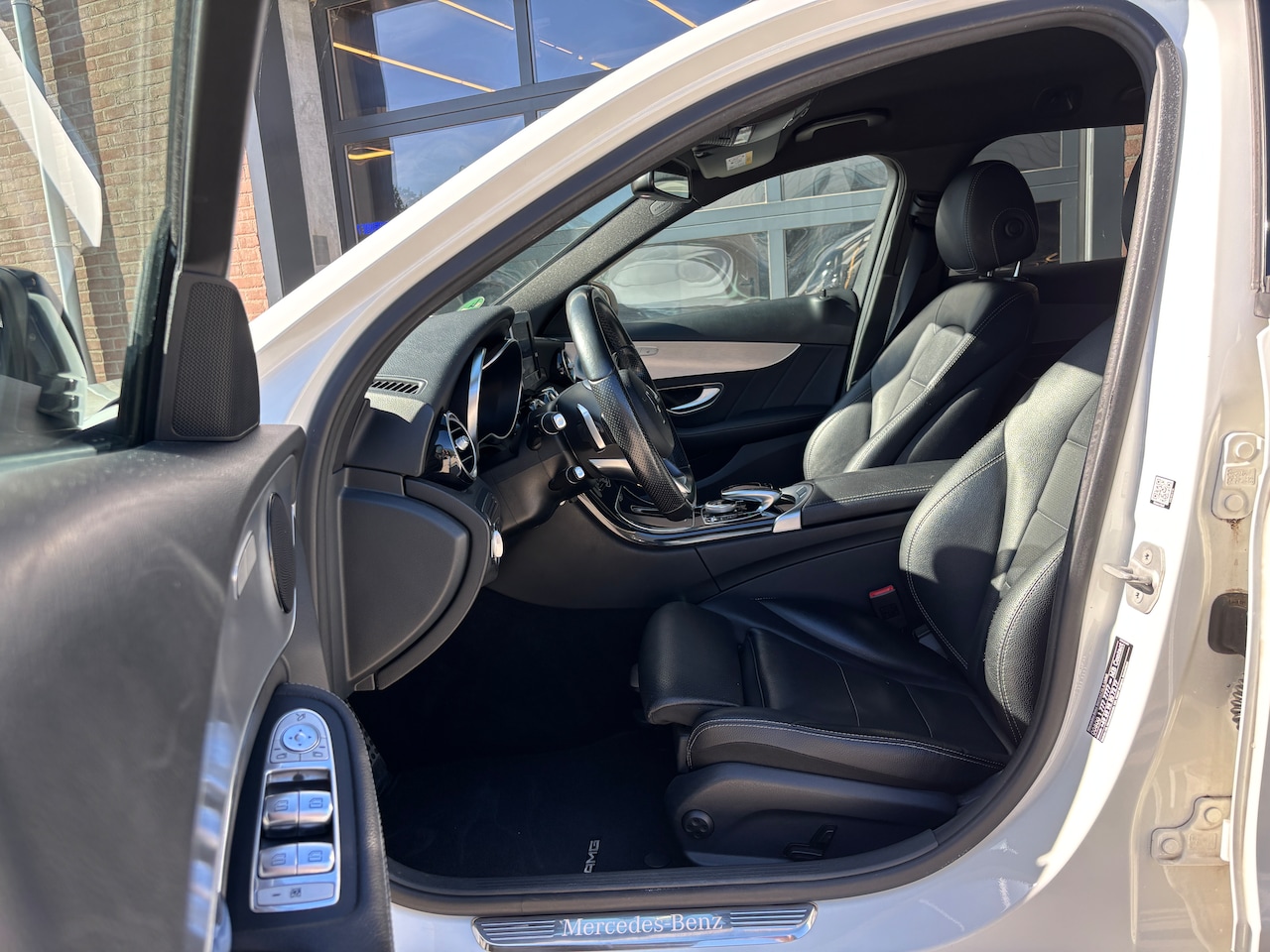 Mercedes-Benz C-klasse Estate - 180 Edition 1 AMG-Line | Night Pakket. Leder. Navi. Led.
