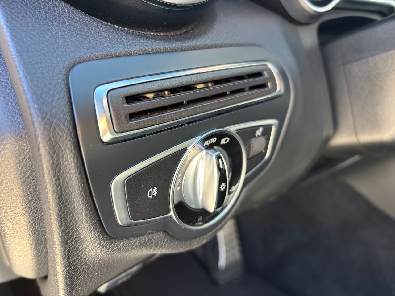 Mercedes-Benz C-klasse Estate - 180 Edition 1 AMG-Line | Night Pakket. Leder. Navi. Led.