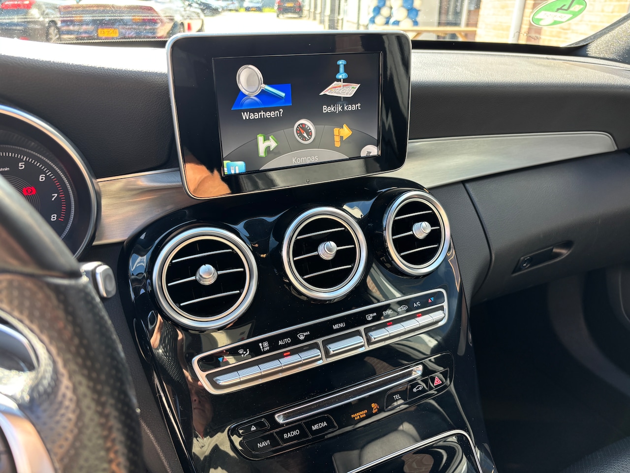 Mercedes-Benz C-klasse Estate - 180 Edition 1 AMG-Line | Night Pakket. Leder. Navi. Led.