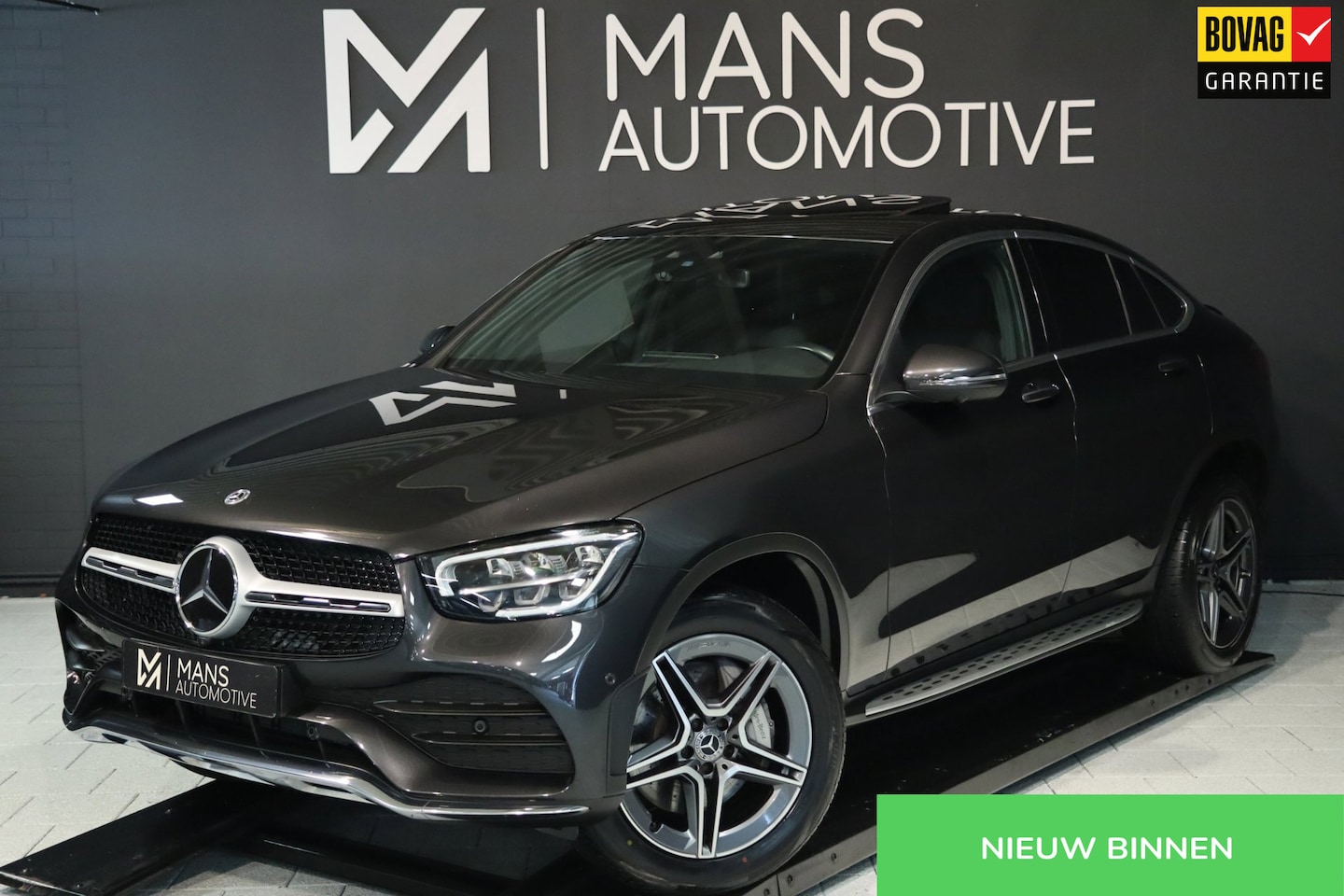 Mercedes-Benz GLC-klasse Coupé - 300e 4MATIC AMG / PANO / ACC / 360 / KEYLESS / 94% Batterijcond. - AutoWereld.nl
