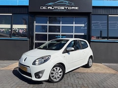 Renault Twingo - 1.2-16V Night & Day Airco Cruise AUX Dealeronderhouden Nette Auto