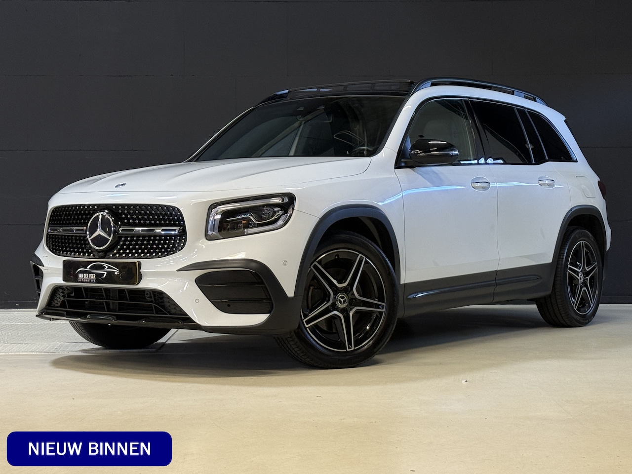 Mercedes-Benz GLB - 200 Business Solution AMG | 7-Zits | Pano | Camera | Sfeerverlichting - AutoWereld.nl