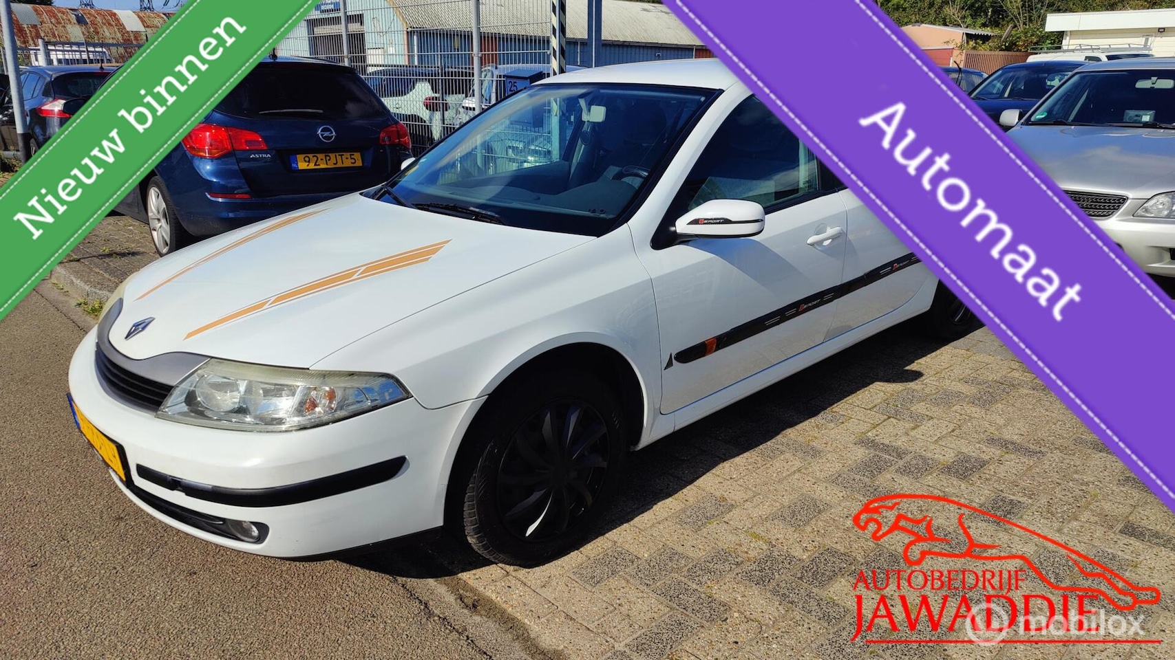 Renault Laguna - 1.8-16V Expression 1.8-16V Expression, AUTOMAAT, APK 07-11-2026 - AutoWereld.nl