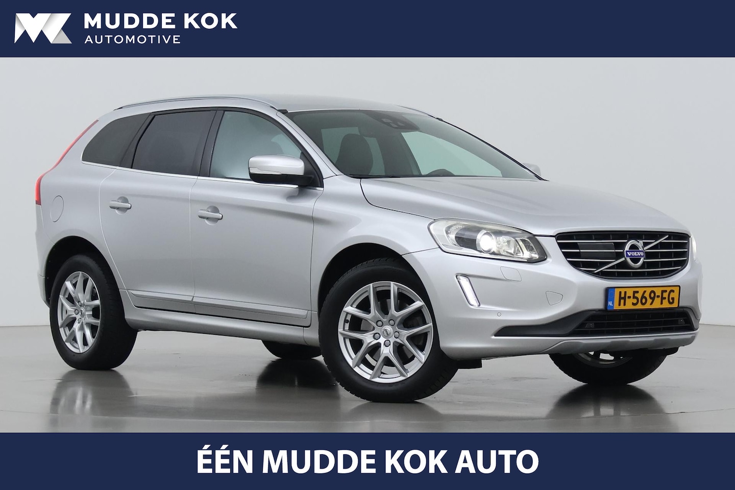 Volvo XC60 - 2.4 D5 Summum | Pilot Assist | Trekhaak | Standkachel | BLIS | Stoelverwarming - AutoWereld.nl