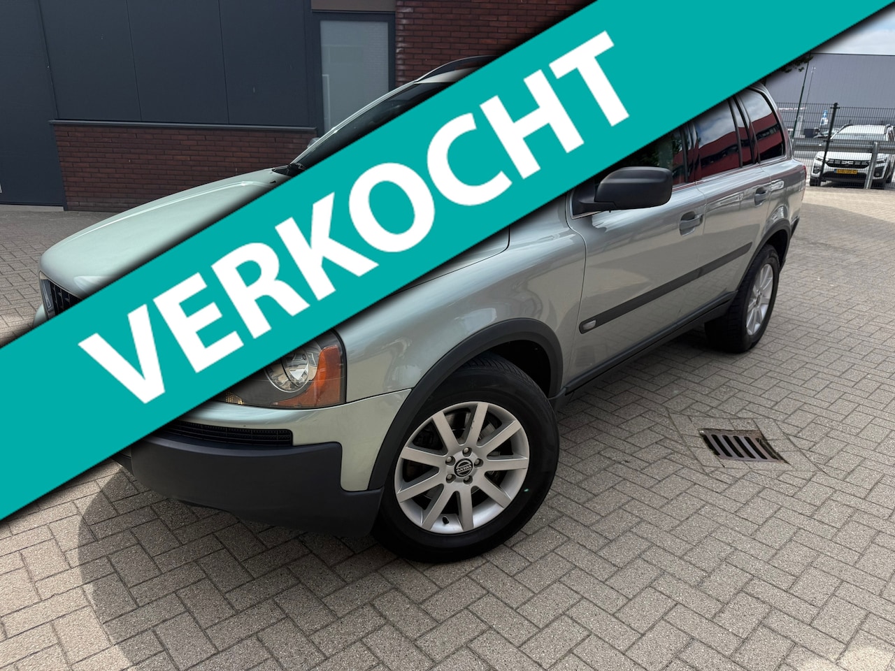 Volvo XC90 - 2.5 T AWD 7 PERSOONS/YOUNGTIMER/2003/RIJDT EN SCHAKELT PERFECT!! INRUILKOOPJE VASTE PRIJS - AutoWereld.nl