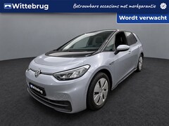 Volkswagen ID.3 - Pro Edition Comfort Style 58 kWh / Navigatie / Climatronic / getint glas trans