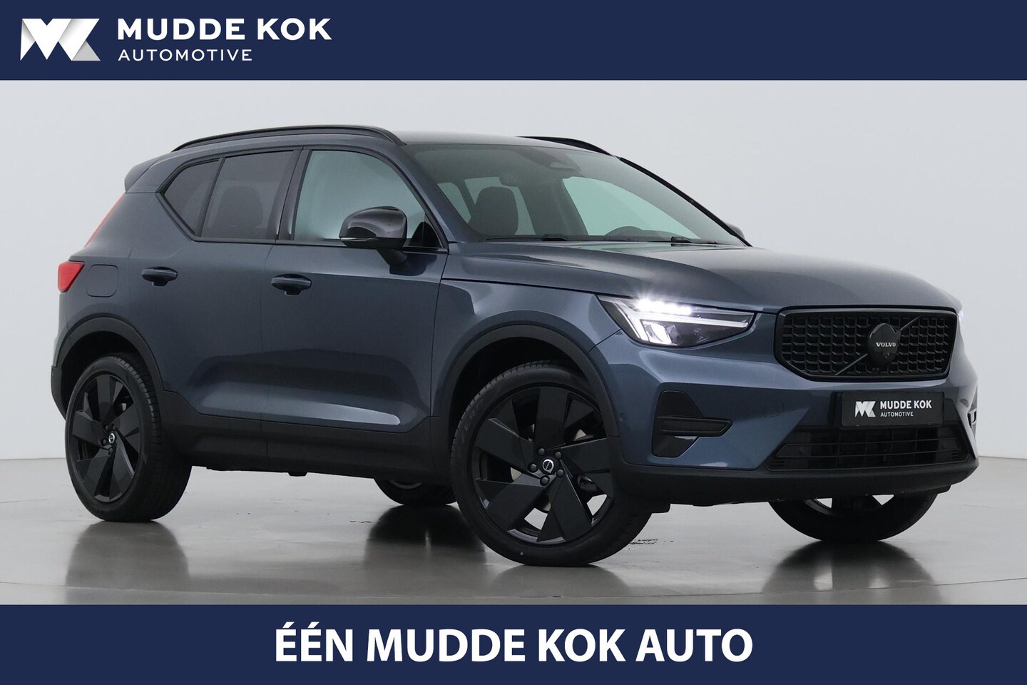Volvo XC40 - 2.0 B3 Plus Black Edition | Harman/Kardon | BLIS | 360° Camera | Pilot Assist | Stoel+Stuu - AutoWereld.nl