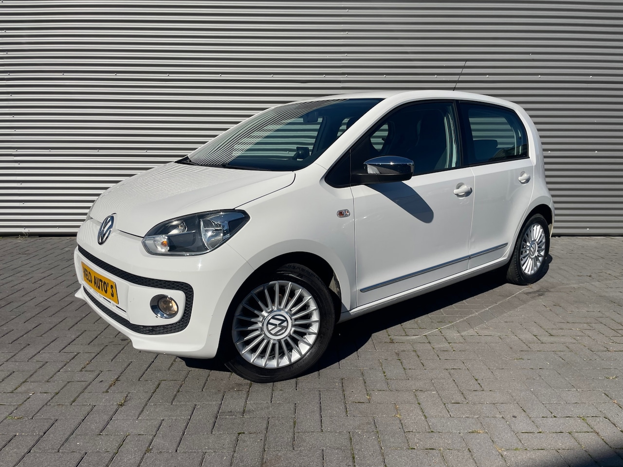 Volkswagen Up! - 1.0 move up! 2014 navi / lmv / airco / elek pakket - AutoWereld.nl
