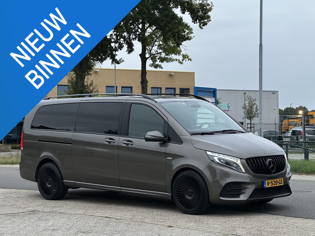 Mercedes-Benz V-klasse - 250d Extra Lang DC 250L AMG l 360 Camera l Burmeister l Elektr. Deuren l - AutoWereld.nl
