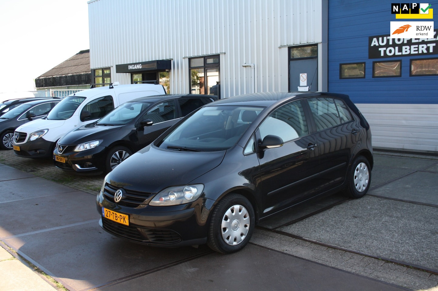 Volkswagen Golf Plus - 1.6 FSI Comfortline Business *AUTOMAAT*BJ*143DKM*AIRCO* - AutoWereld.nl